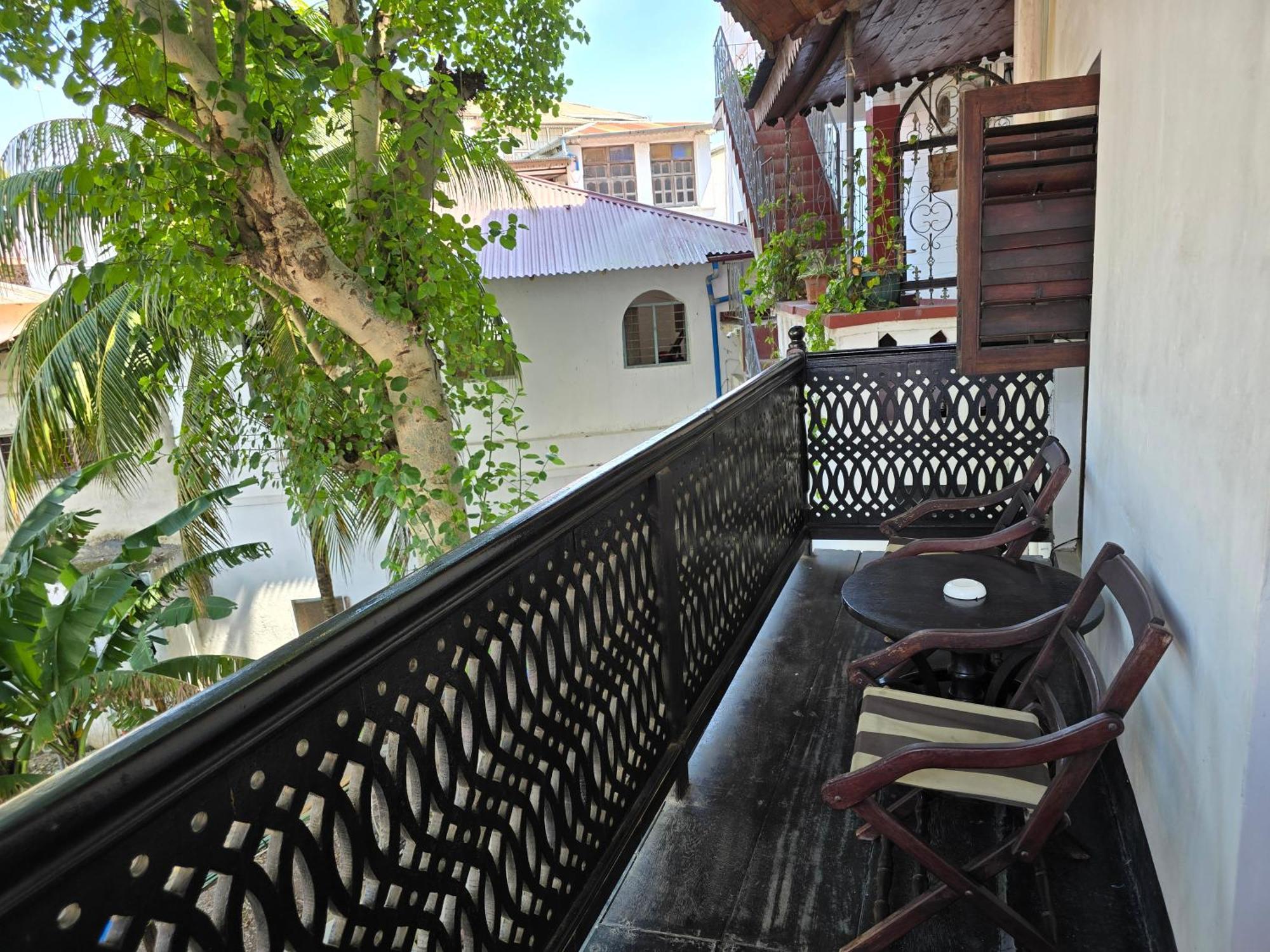 โรงแรมดฮาวพาเลส Zanzibar ภายนอก รูปภาพ
