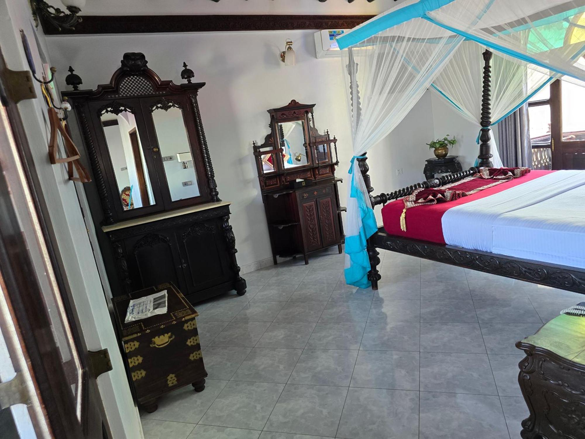 โรงแรมดฮาวพาเลส Zanzibar ภายนอก รูปภาพ