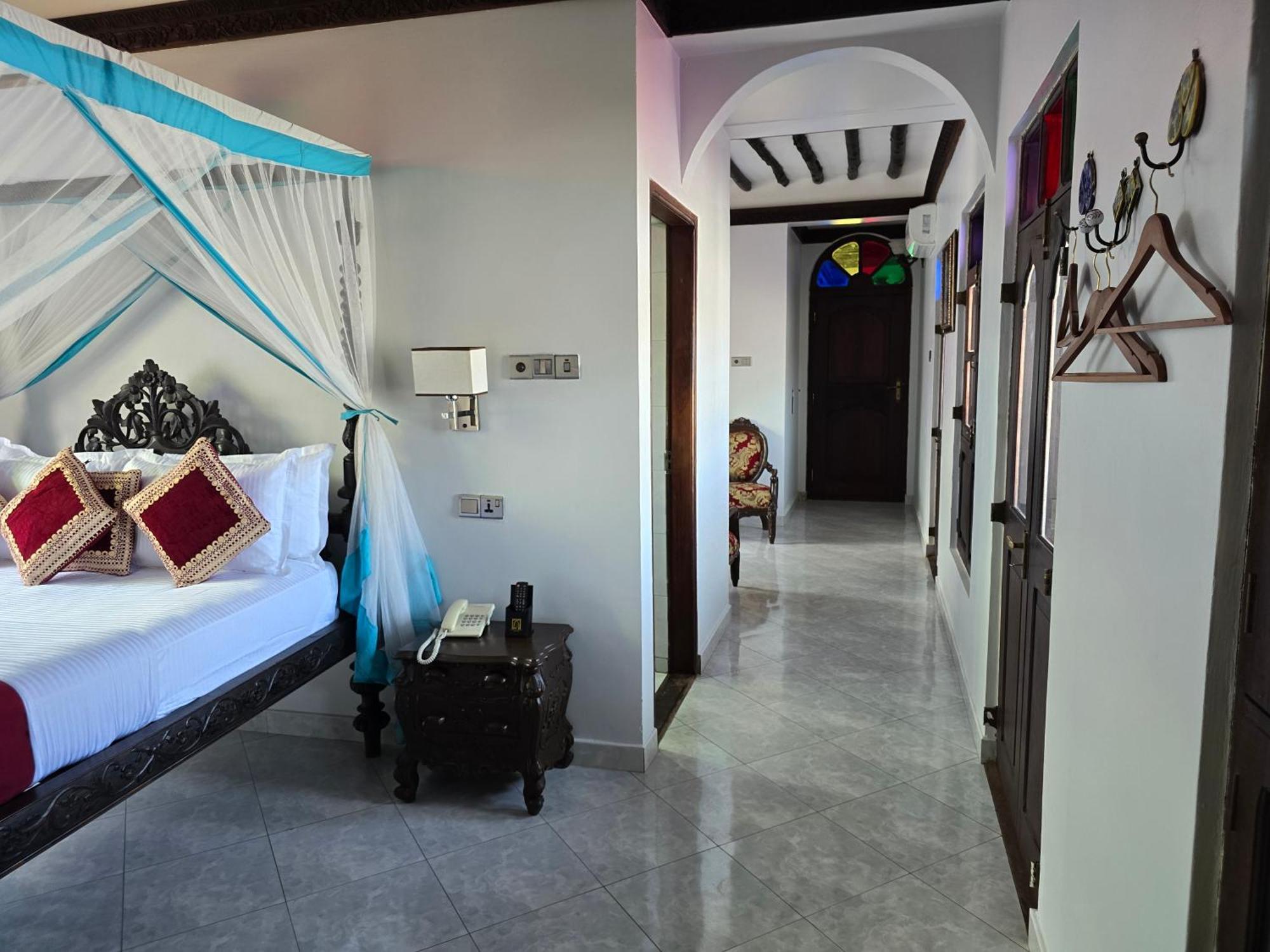 โรงแรมดฮาวพาเลส Zanzibar ภายนอก รูปภาพ