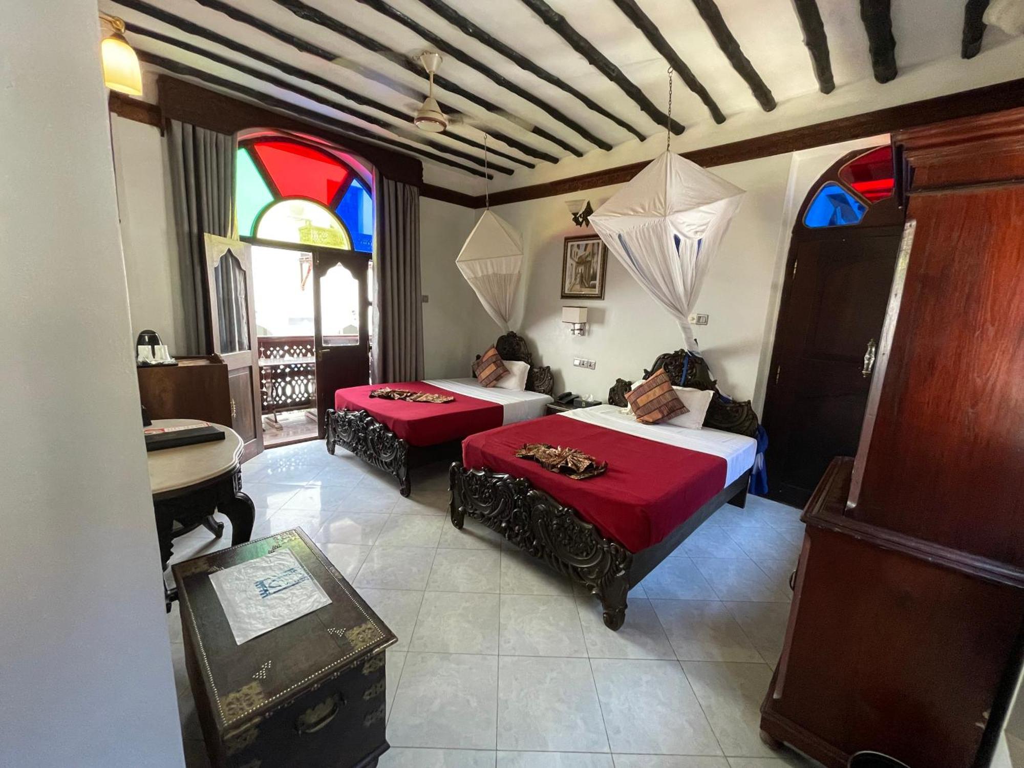 โรงแรมดฮาวพาเลส Zanzibar ภายนอก รูปภาพ