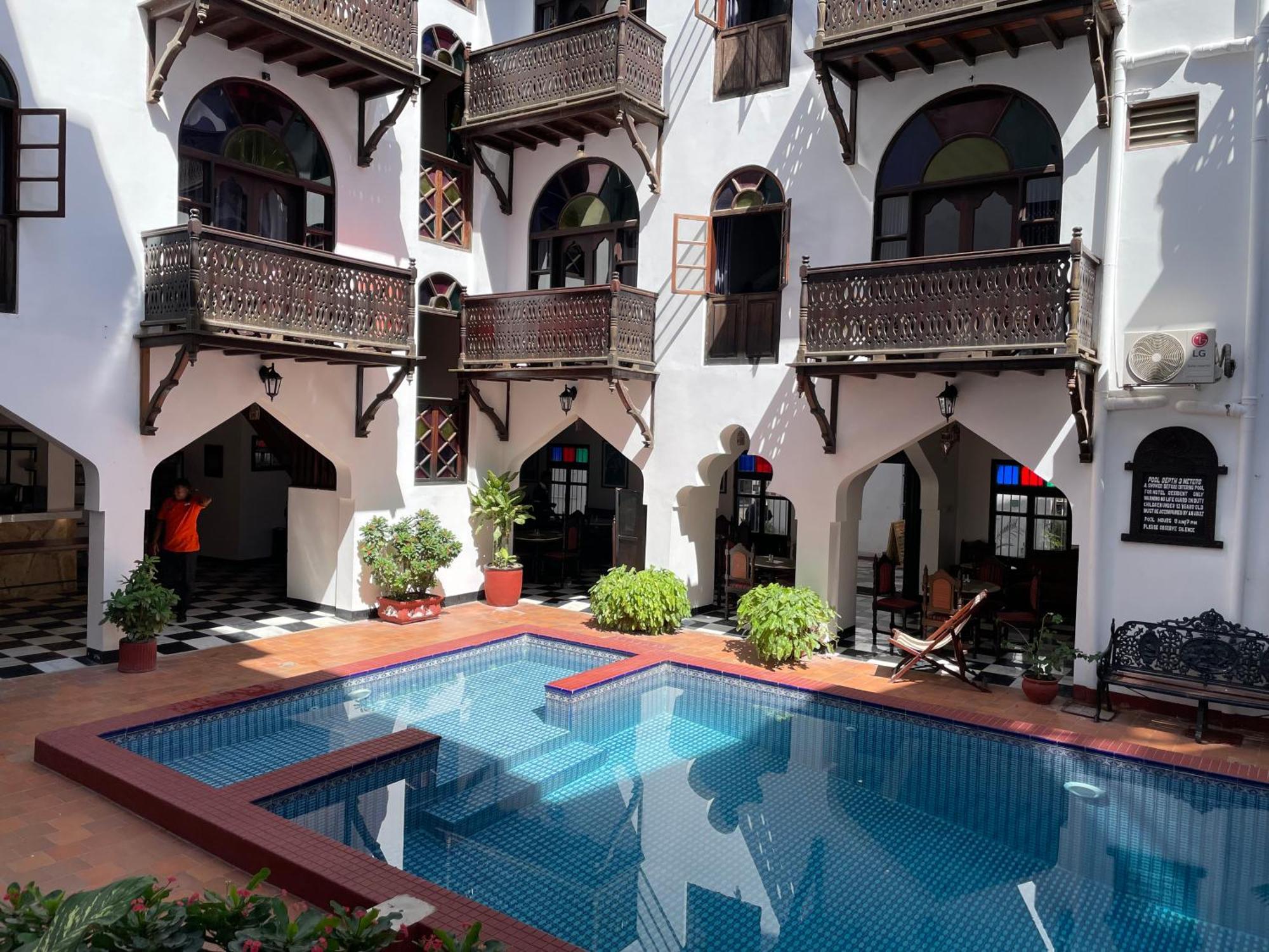 โรงแรมดฮาวพาเลส Zanzibar ภายนอก รูปภาพ
