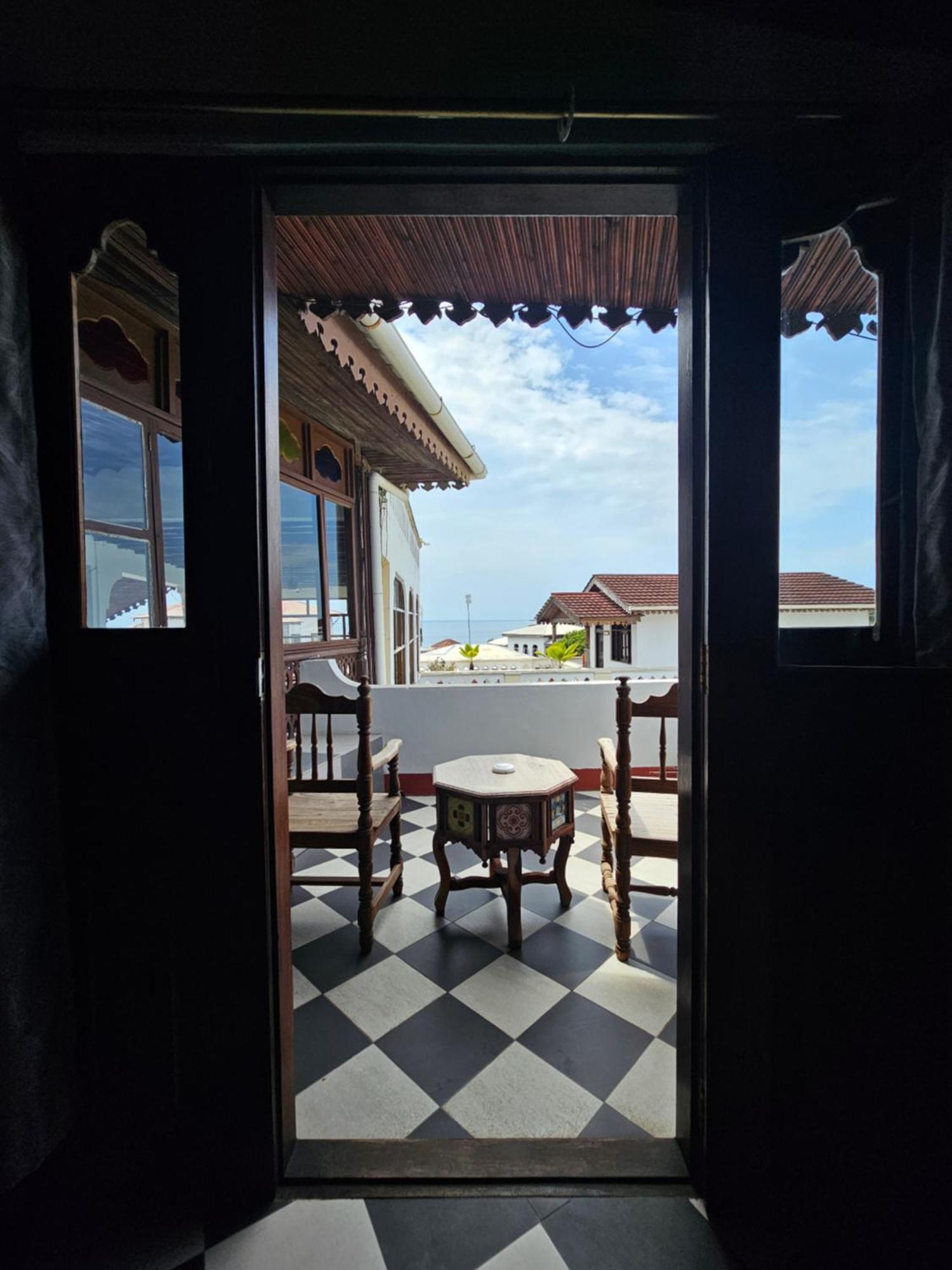 โรงแรมดฮาวพาเลส Zanzibar ภายนอก รูปภาพ