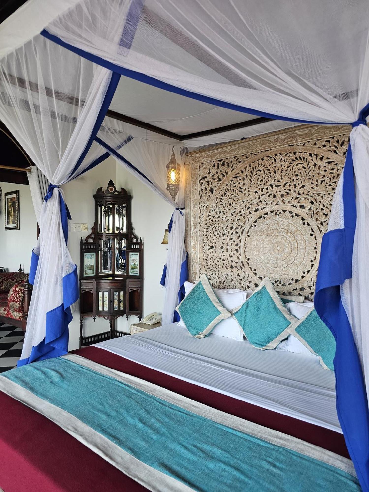 โรงแรมดฮาวพาเลส Zanzibar ภายนอก รูปภาพ
